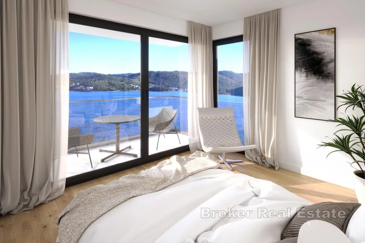 vila s bazenom i wellnessom u blizini plaže - slika 8