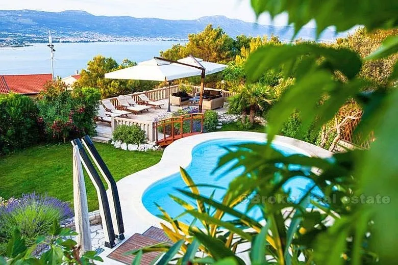 kuća / vila okružena mediteranskim vrtom, za najam - slika 5