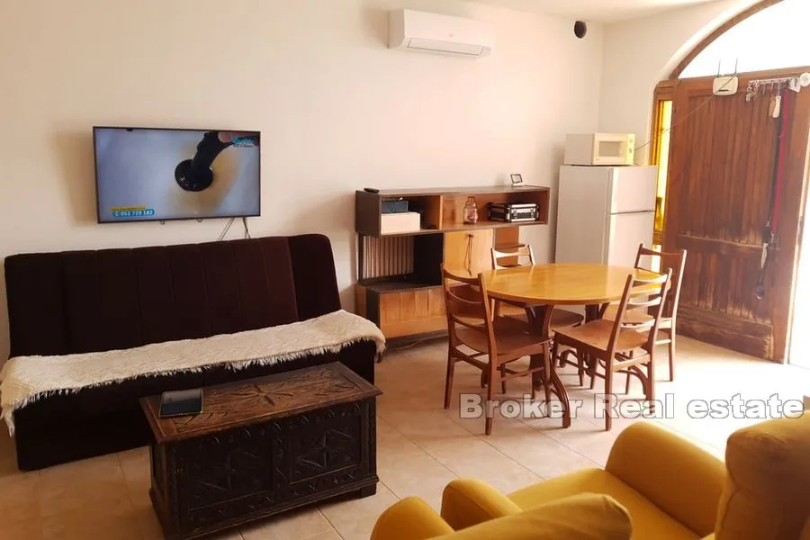 apartmanska kuća s pogledom na more - slika 7