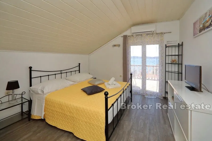 apartmanska vila prvi red do mora - slika 6