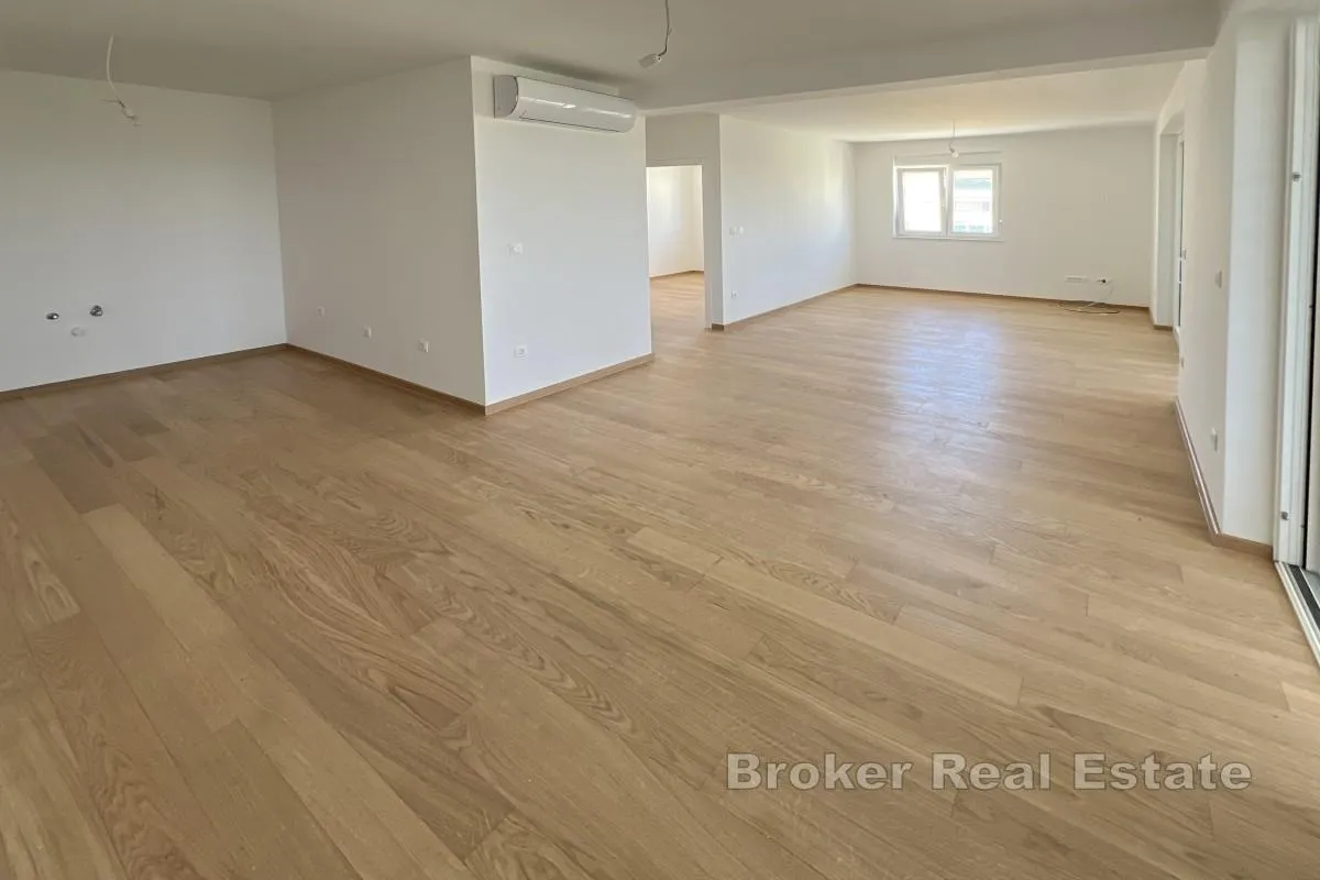 dvoetažni penthouse s panoramskim pogledom na more - slika 7