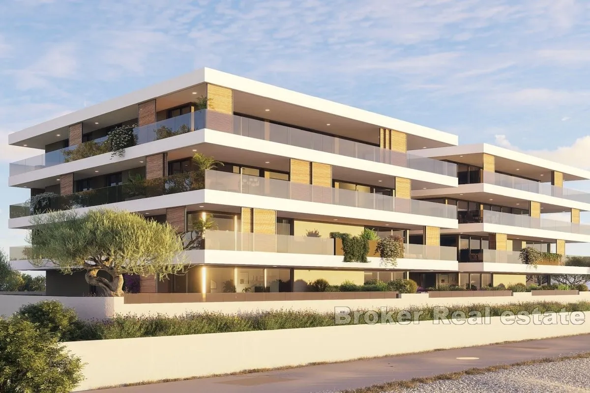 Luksuzni apartmani u prvom redu do mora - Žedno, Trogir
