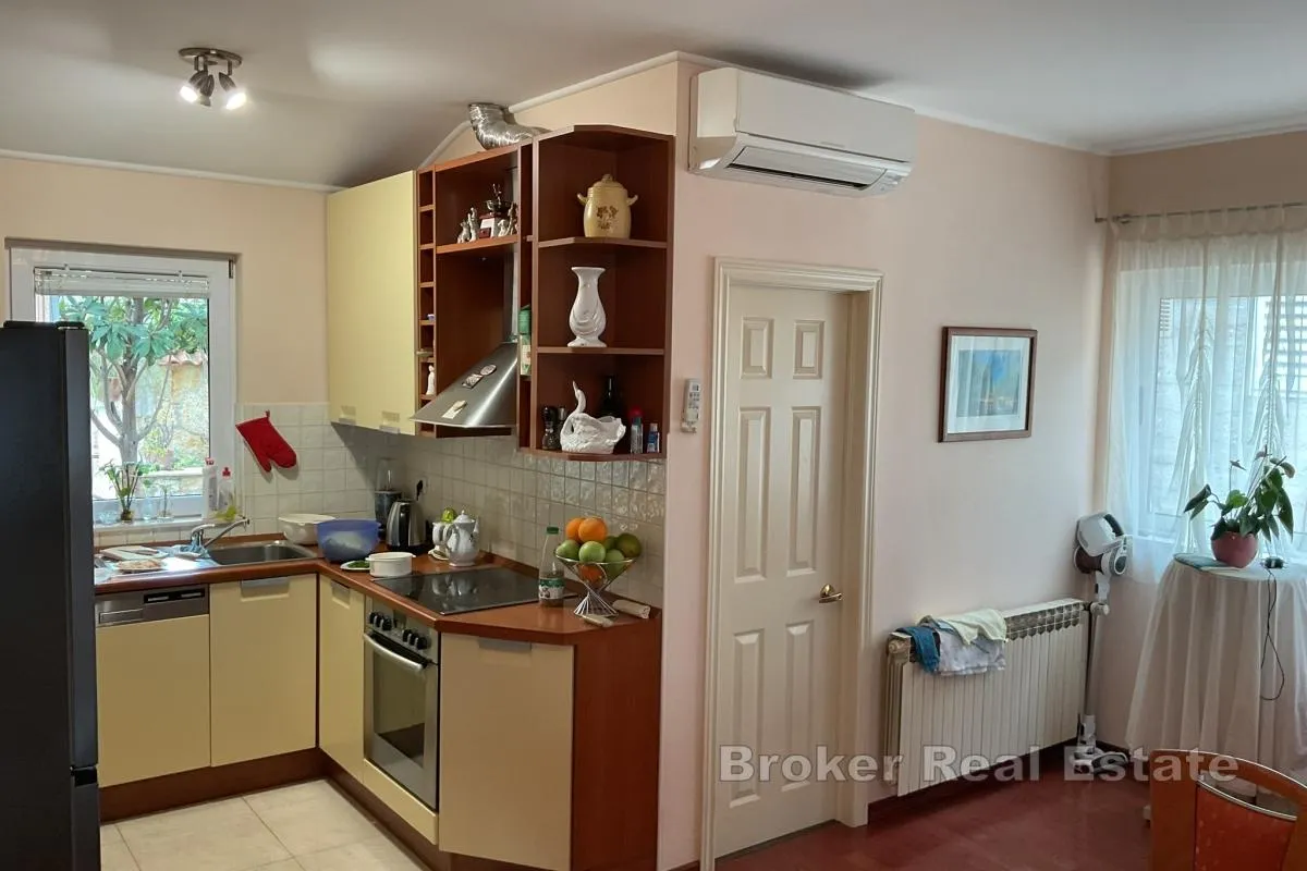 apartmanska kuća s pogledom na more - slika 5