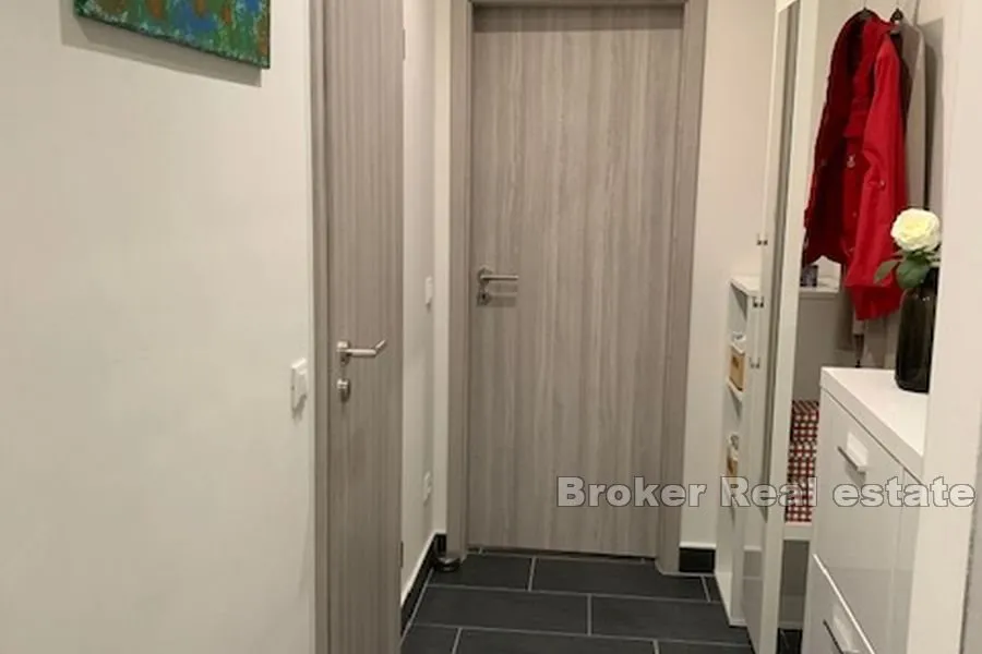 opremljena samostojeća kuća, na prodaju - slika 10