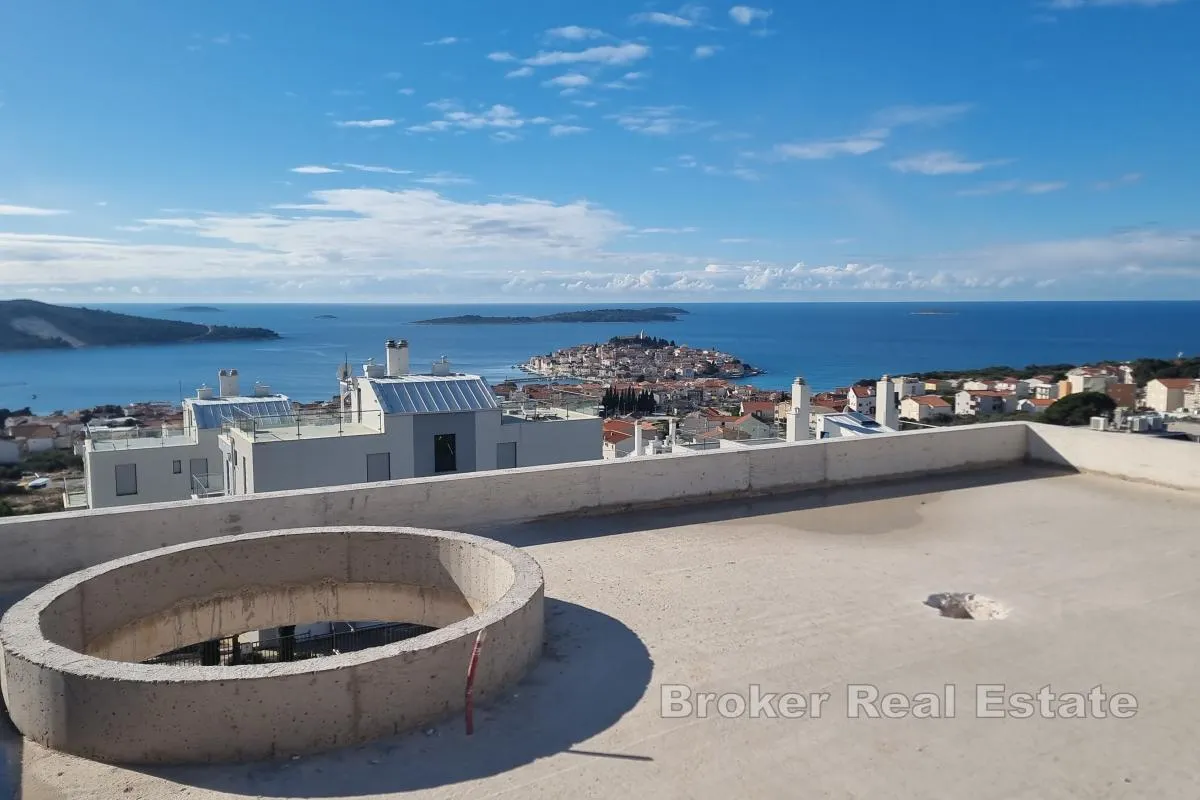 penthouse s pogledom na more - slika 11