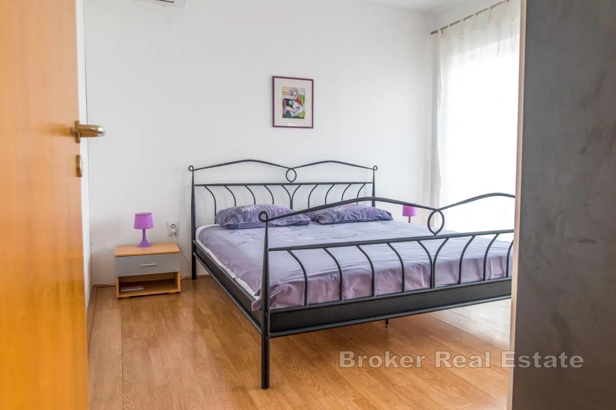 dvojna apartmanska kuća u prvom redu do mora - slika 15