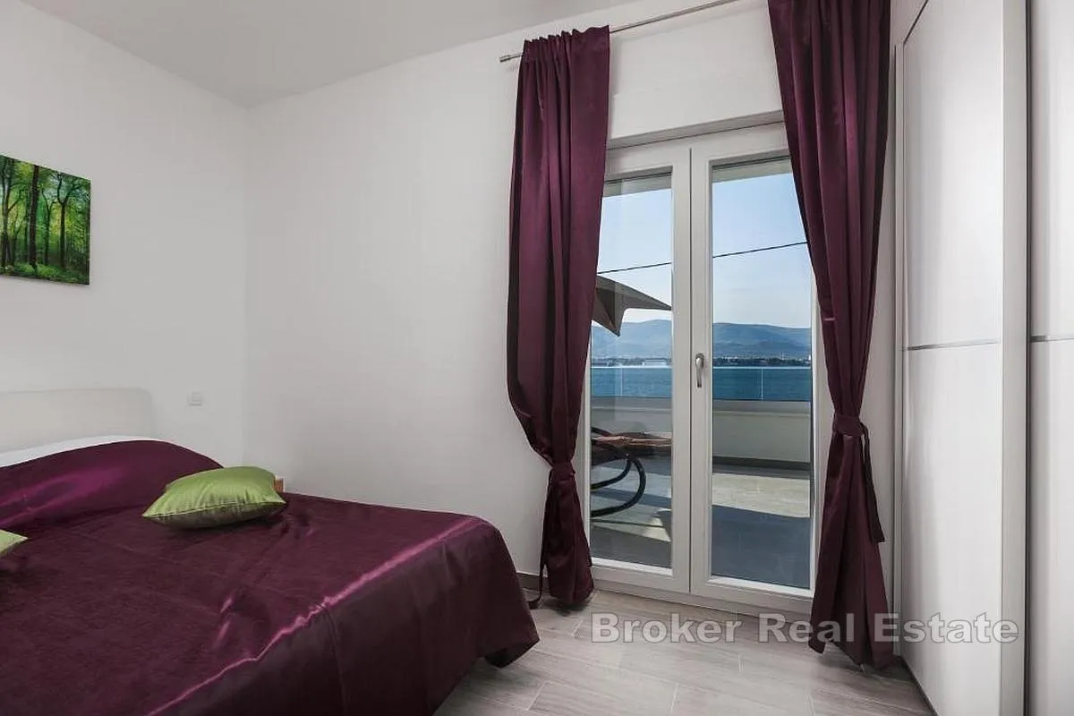 moderna apartmanska kuća u prvom redu do mora - slika 13