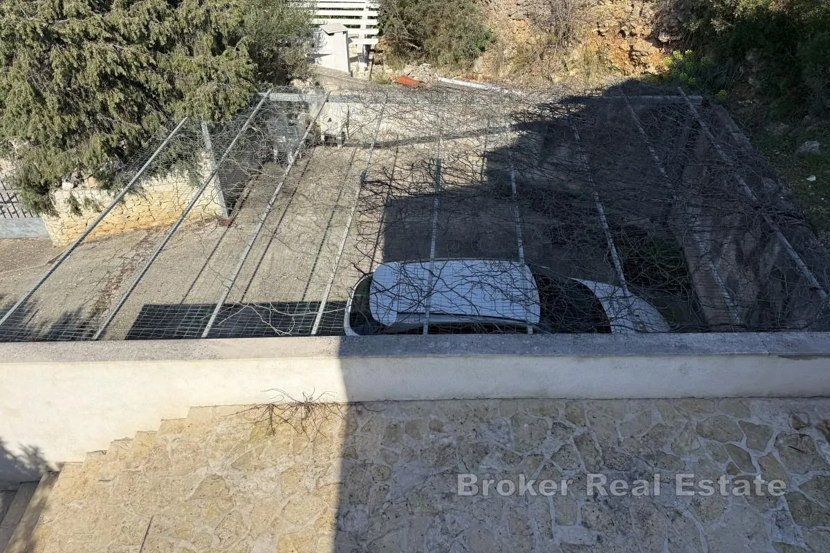 kuća s pogledom na more i vrtom - slika 14
