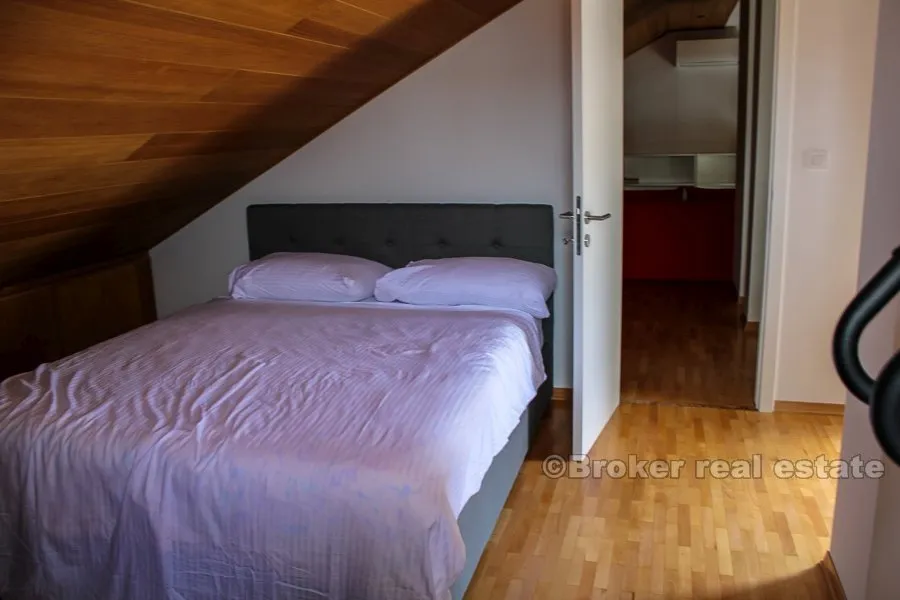 dvoetažan penthouse, dugoročni najam - slika 11
