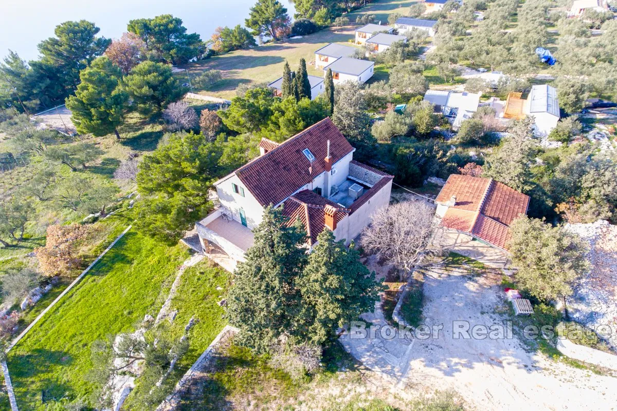 povijesna vila pored mora - slika 2