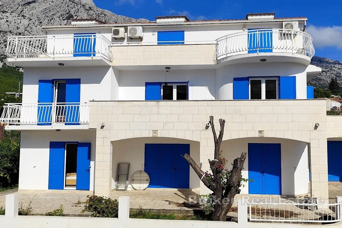 apartmanska kuća s pogledom na more - slika 1