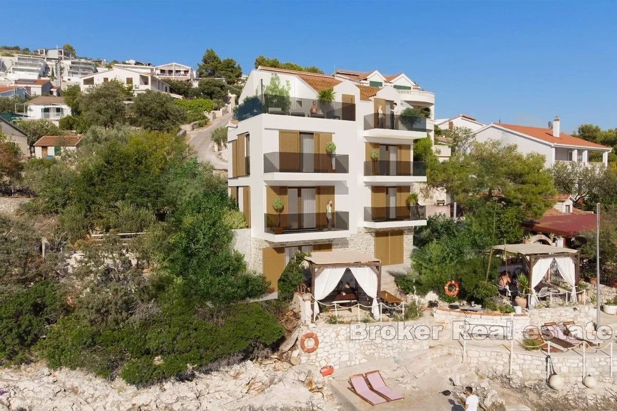 apartmanska kuća u prvom redu do mora - slika 3