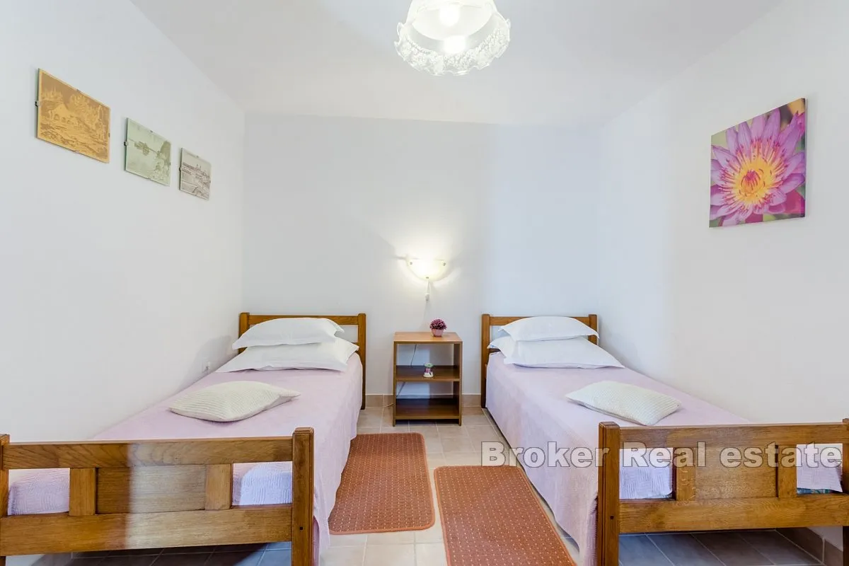 apartmanska kuća s pogledom na more - slika 14