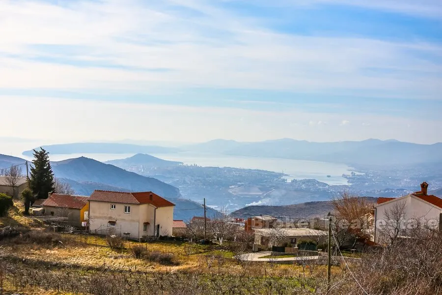 renovirana kamena kuća, na prodaju - slika 2