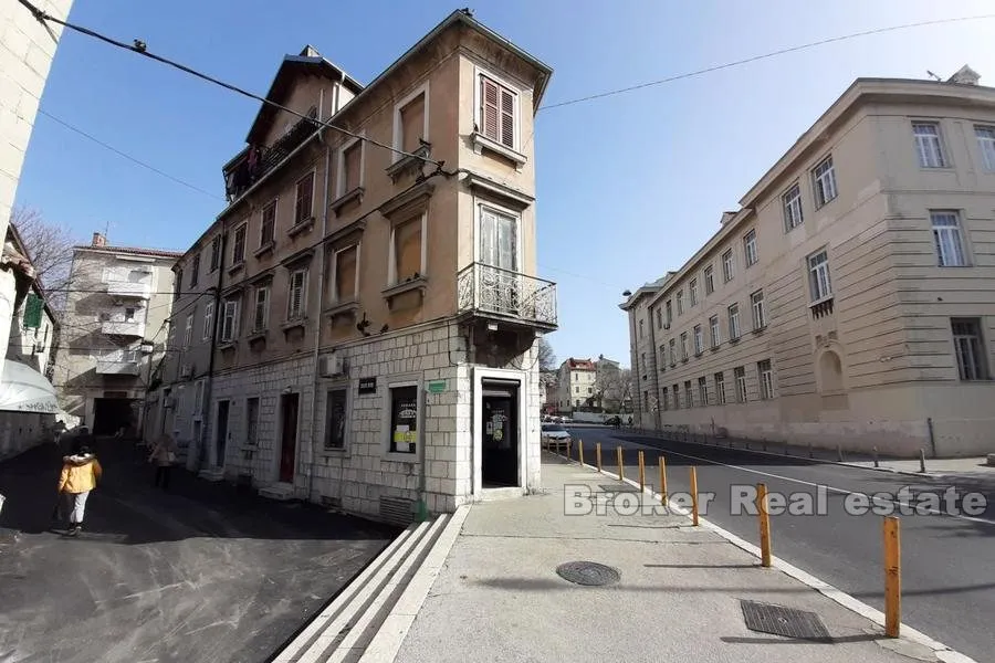 poslovni prostor za renovaciju - slika 2