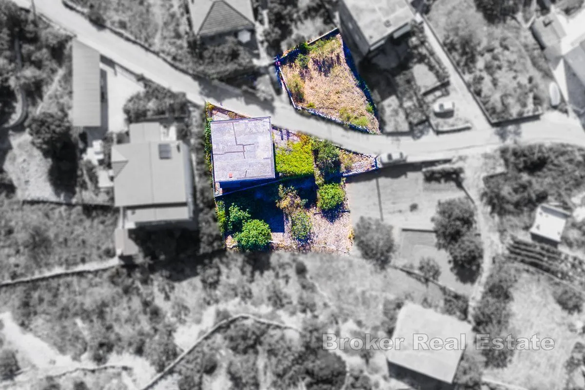 kuća sa građevinskim zemljištem na odličnoj lokaciji - slika 5