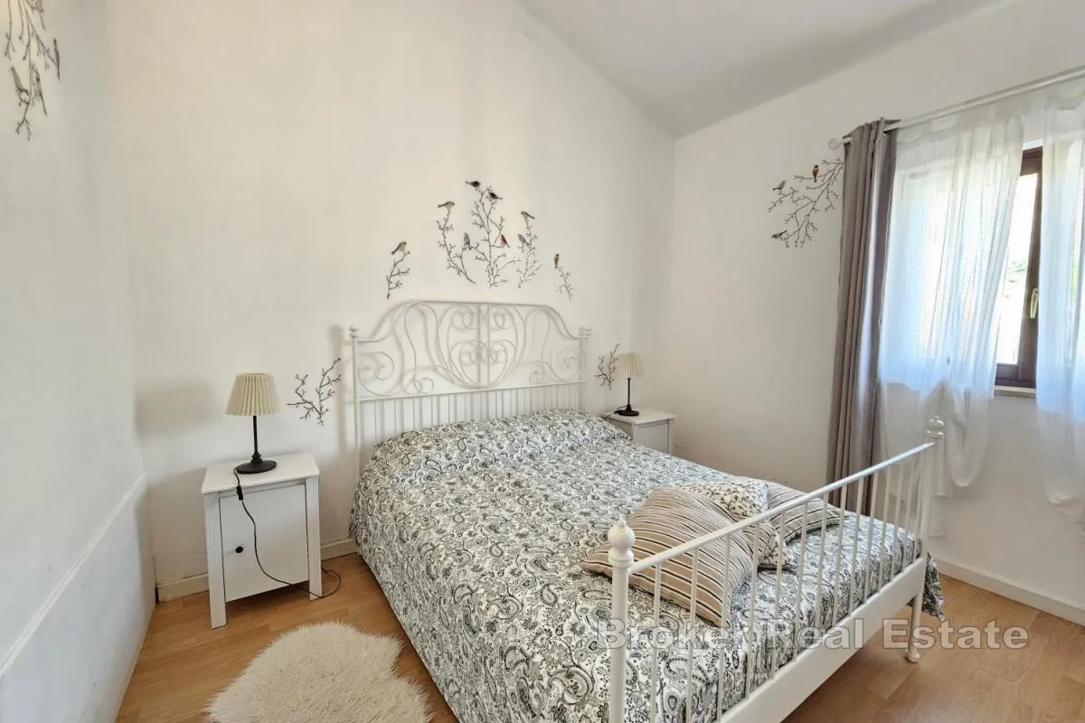 kuća u nizu s pogledom na more - slika 7