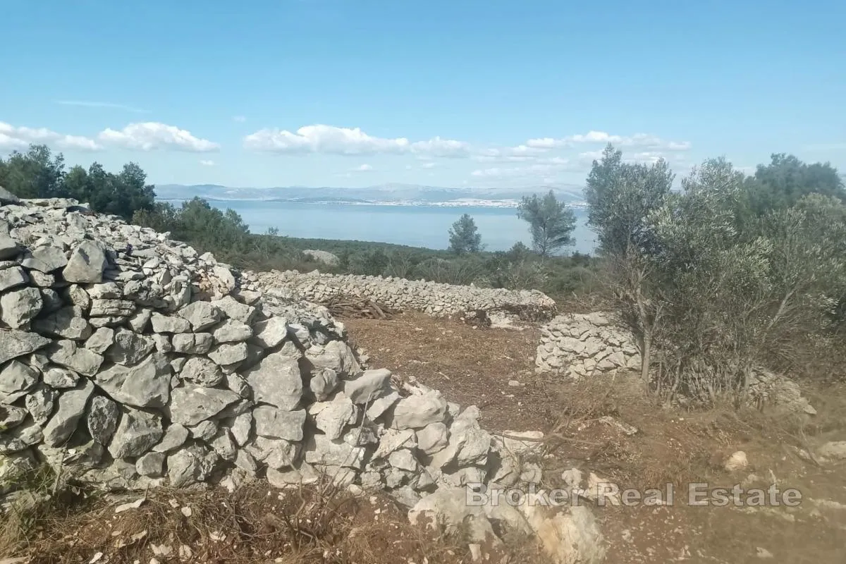 poljoprivredno zemljište s pogledom na more - slika 2