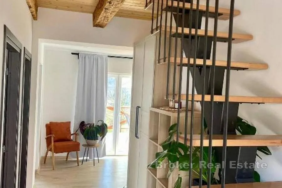 šarmantna samostojeća kuća u srcu prirode - slika 9