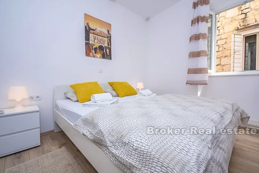 renovirana kamena kuća, na prodaju - slika 8