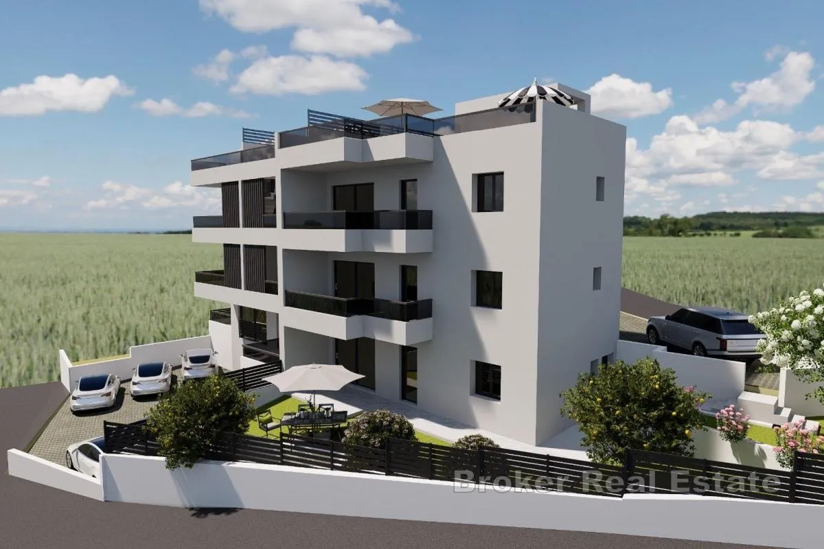 penthouse s krovnom terasom i pogledom na more - slika 2