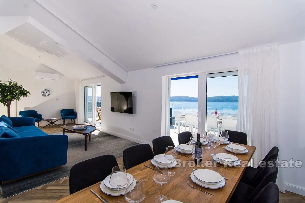 luksuzan penthouse s pogledom na more - slika 7