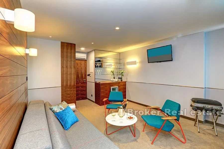 turističke sobe s recepcijom - slika 2