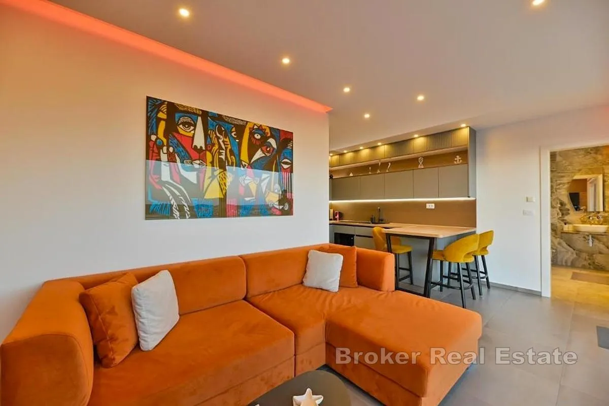 luksuzni penthouse s krovnom terasom i panoramskim pogledom na more - slika 4