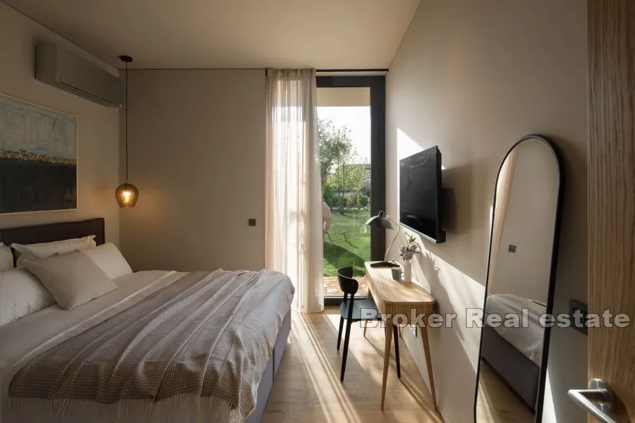 moderna vila s bazenom - slika 5