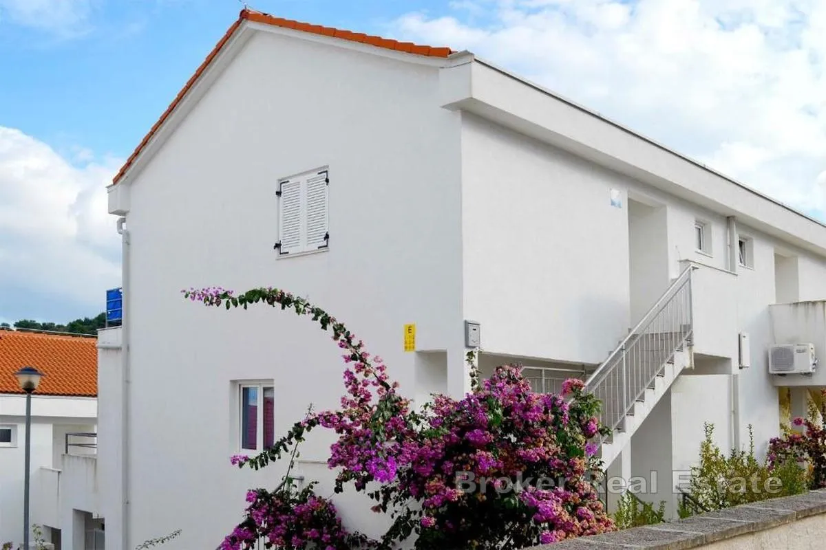 apartman u blizini plaže - slika 1