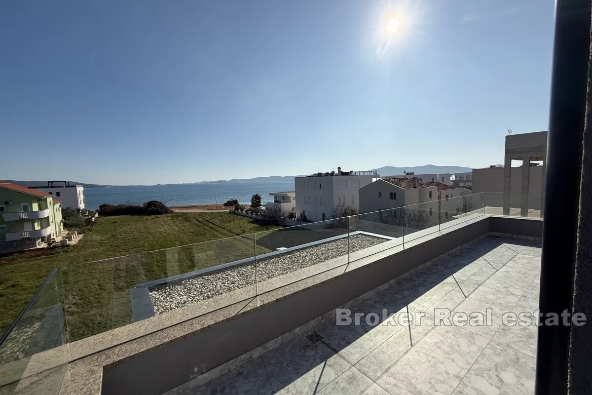 Moderna vila s pogledom na more i ekskluzivnim sadržajima - Sukošan