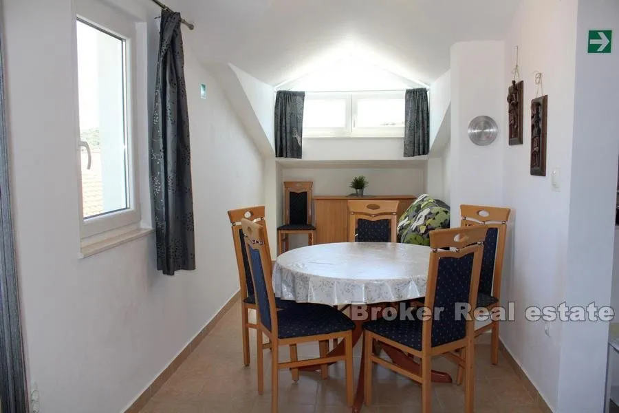 apartmanska kuća s pogledom na more - slika 8