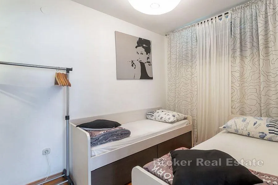 elegantni apartman s vrtom - slika 5