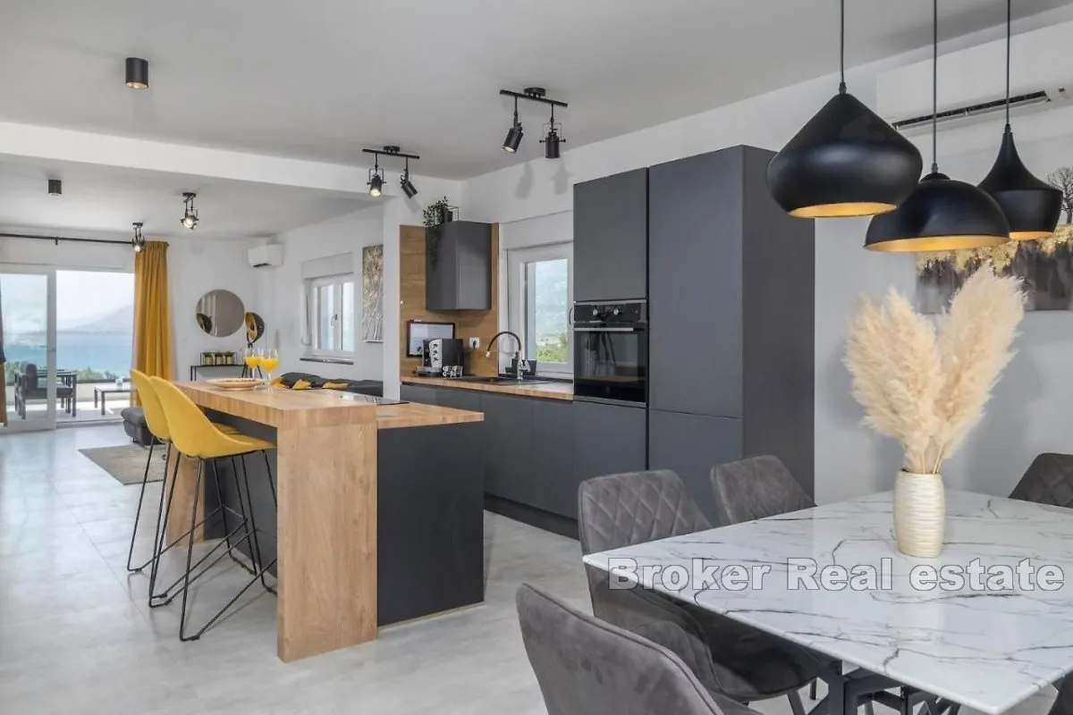 moderna kuća s dva apartmana nedaleko od mora - slika 13