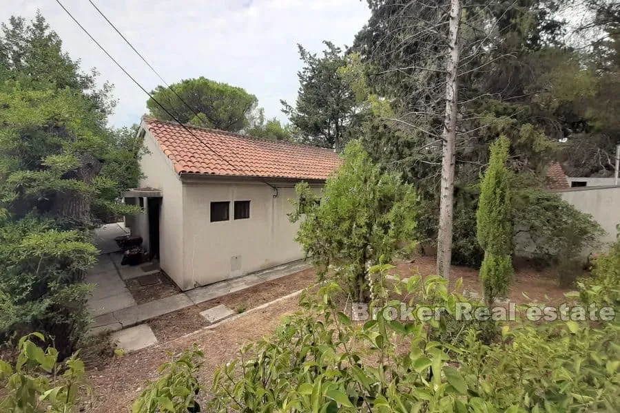 kuća u prvom redu do mora - slika 11