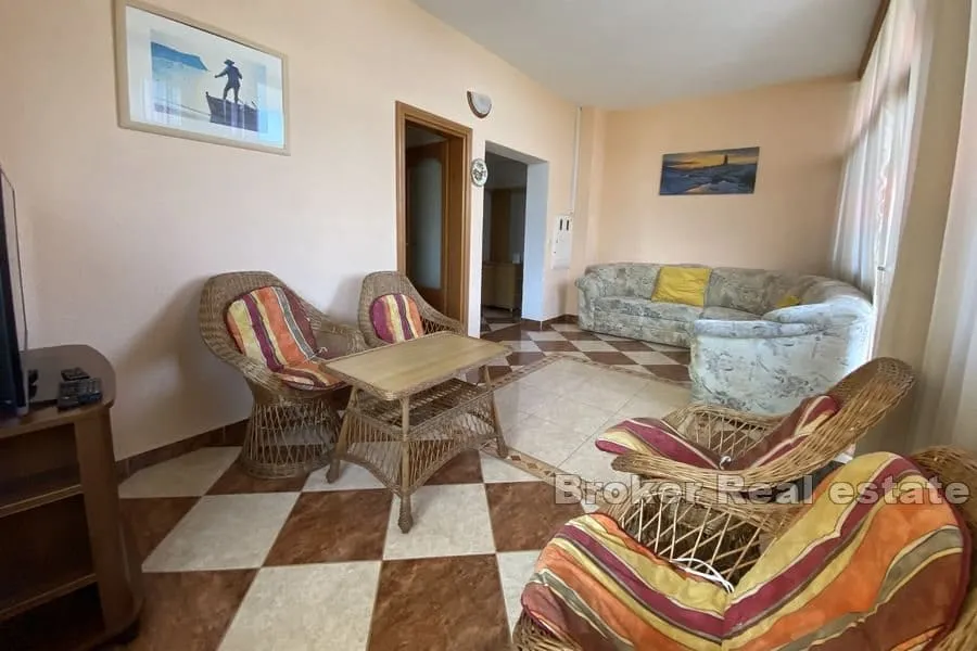 apartmanska kuća prvi red do mora - slika 15