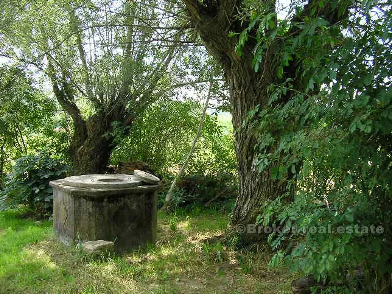 kuća na mirnoj lokaciji, na prodaju - slika 12