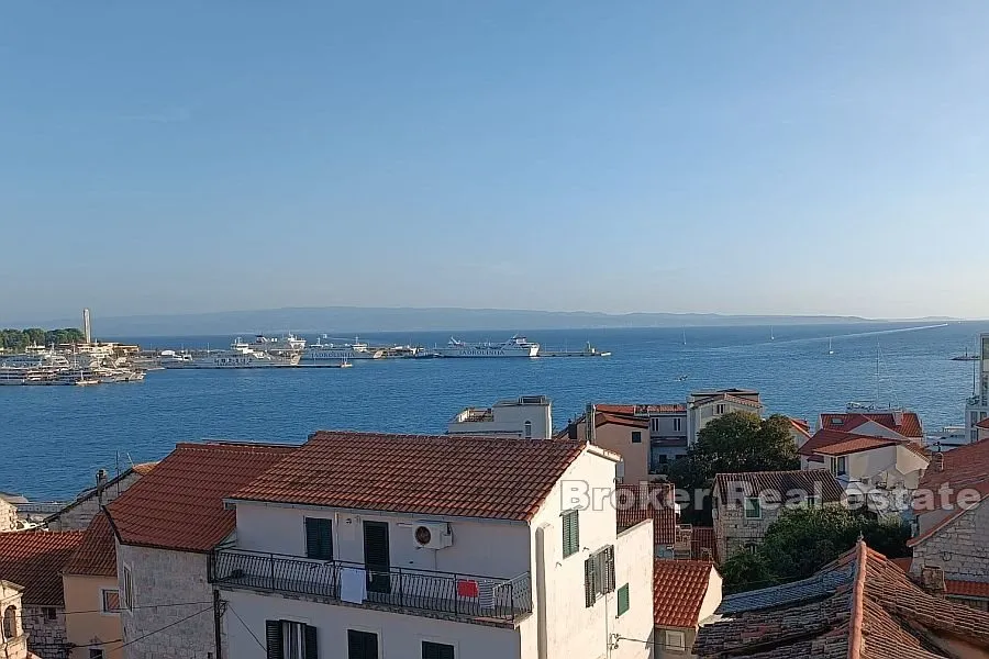 trosoban apartman u centru splita - slika 6