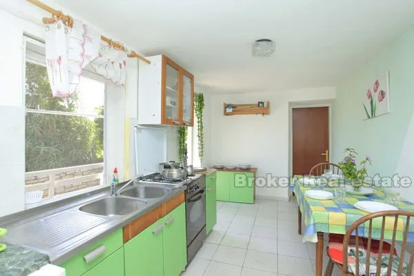 luksuzna vila s bazenom, za najam - slika 11