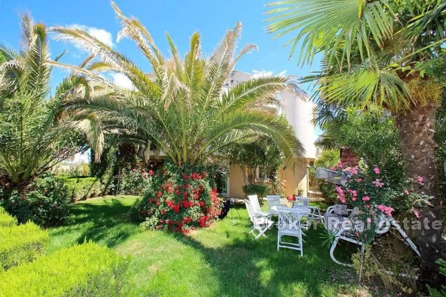 apartmanska kuća blizu mora - slika 2