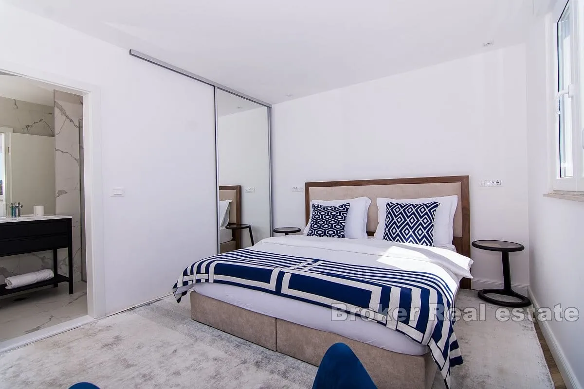 luksuzan penthouse s pogledom na more - slika 18