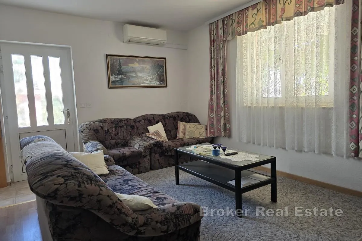 apartmanska kuća s pogledom na more - slika 9