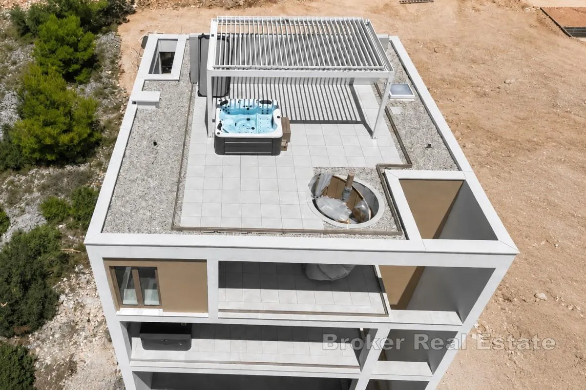 penthouse s pogledom na more - slika 4