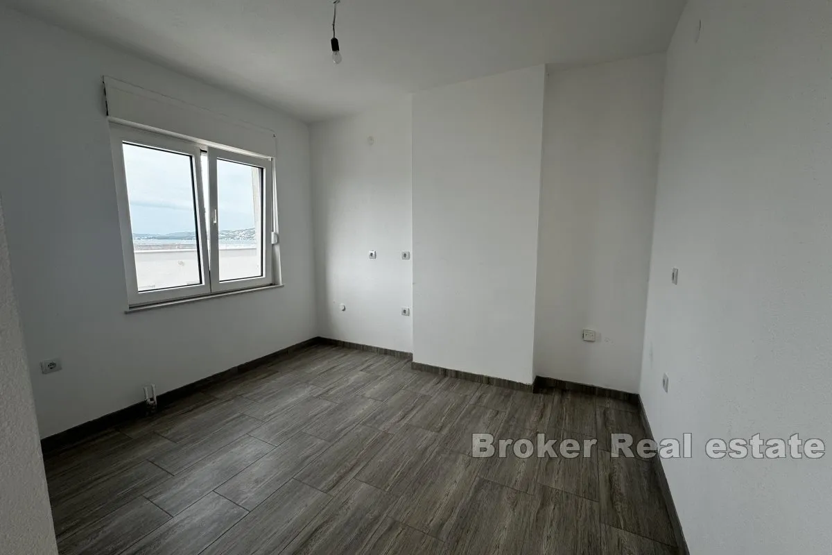 trosoban apartman s pogledom na more - slika 7