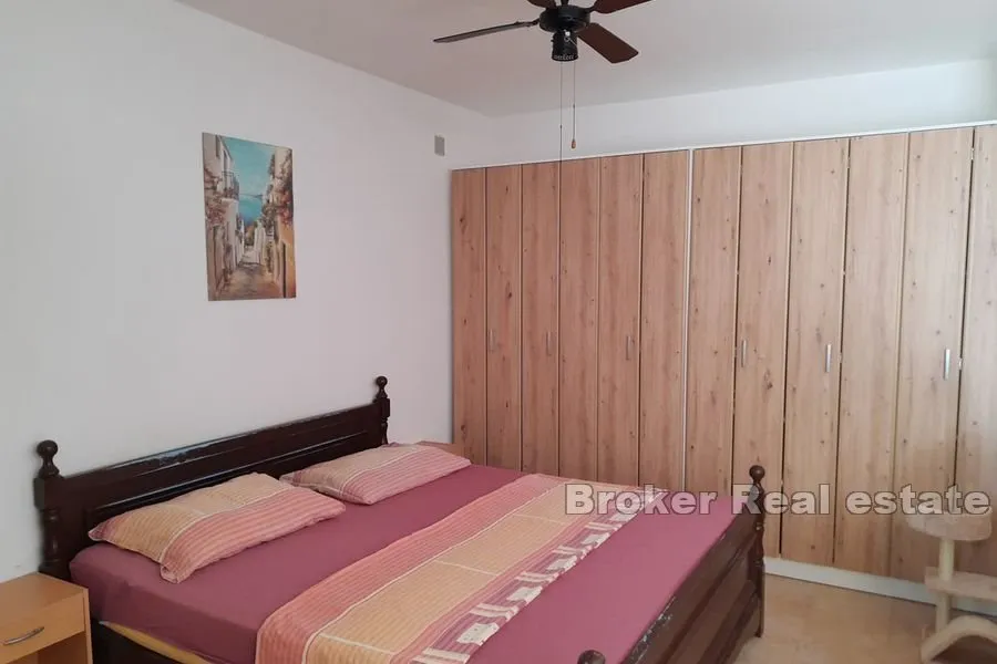 apartmanska kuća s pogledom na more - slika 10