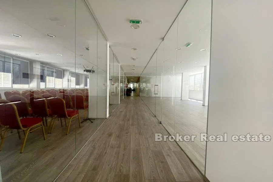 atraktivan poslovni prostor u blizini centra grada - slika 4