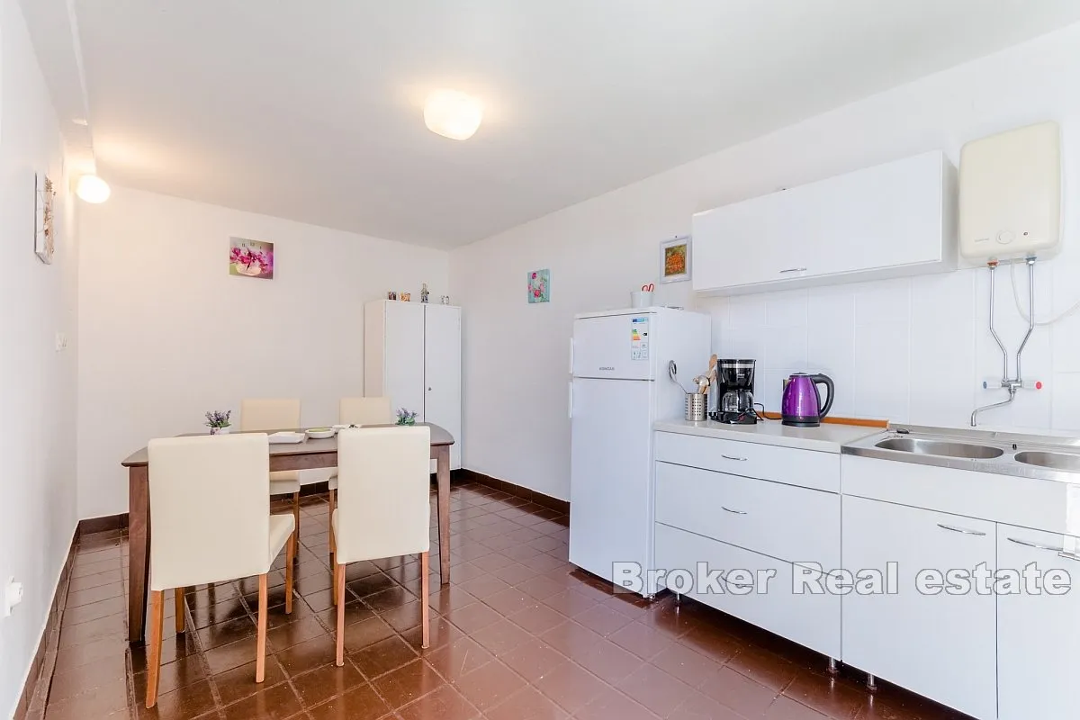 apartmanska kuća s pogledom na more - slika 5