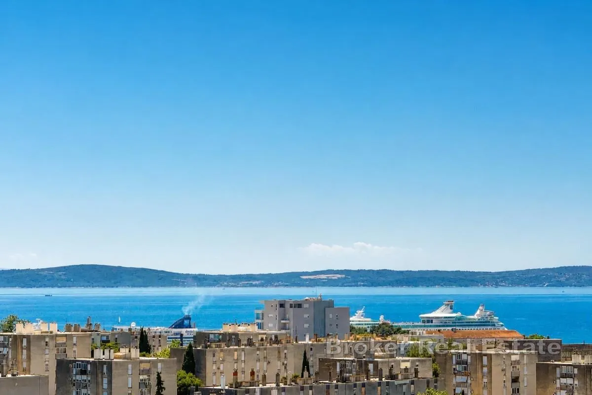 sunčan jednosobni stan s panoramskim pogledom na more - slika 7