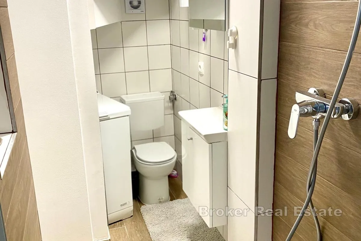 kamena kuća u srcu splita - slika 9
