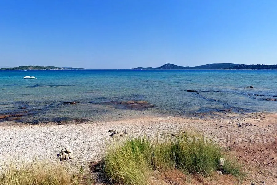 Zemljište prvi red do mora zona R1 - Vodice